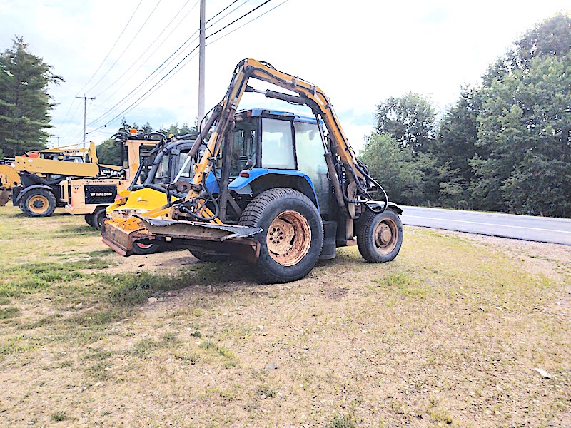 2003 NEW HOLLAND TS100 TRACTOR